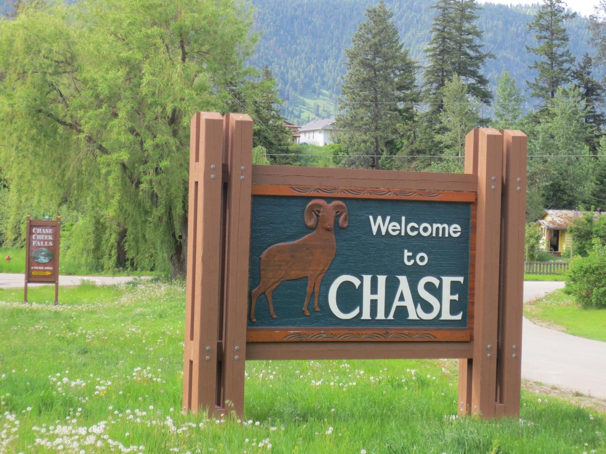 Chase Country Inn Экстерьер фото