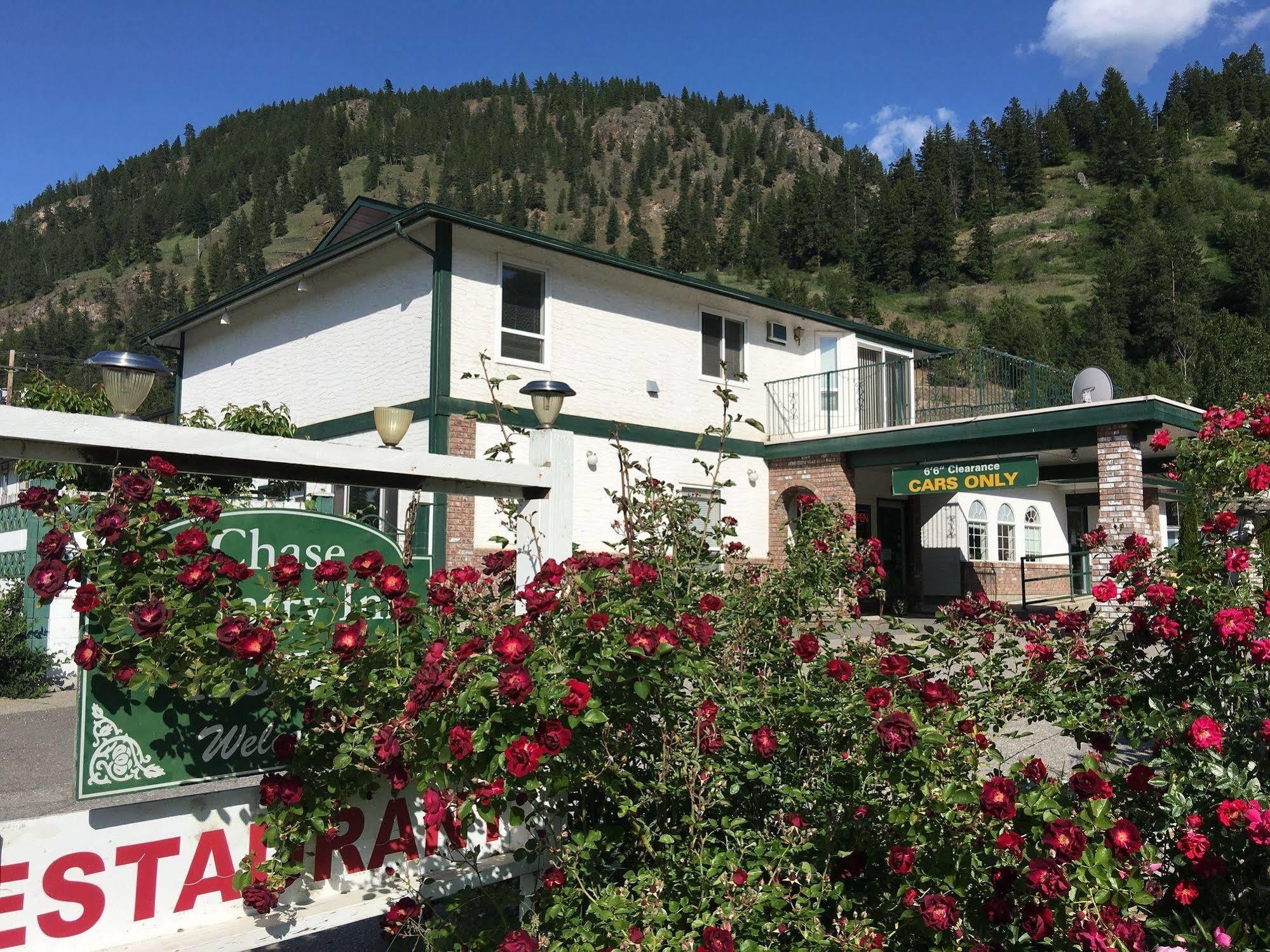 Chase Country Inn Экстерьер фото